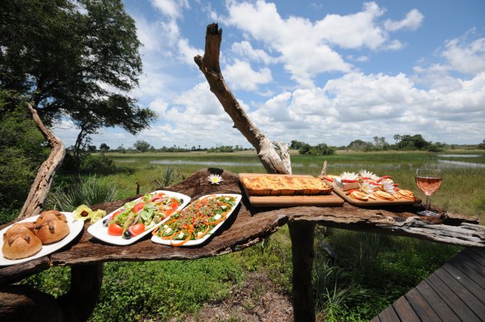 Safari à cheval dans le delta de l'Okavango, Botswana