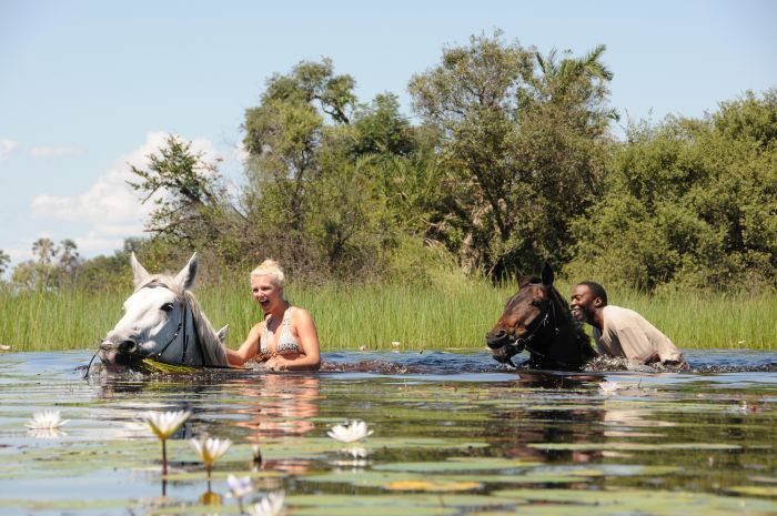 Safari à cheval dans le delta de l'Okavango, Botswana