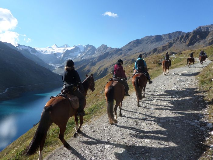 Randonnée dans les Alpes valaisannes