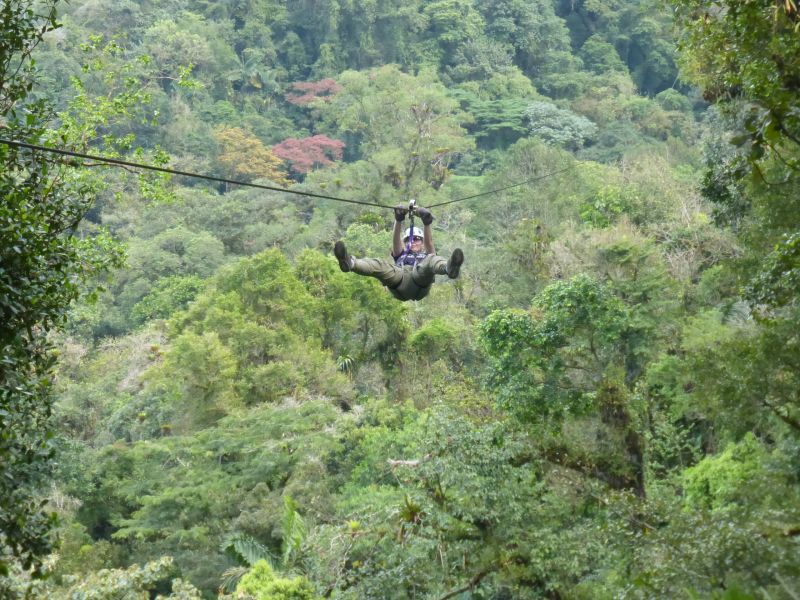 Aventure multisports dans la forêt tropicale