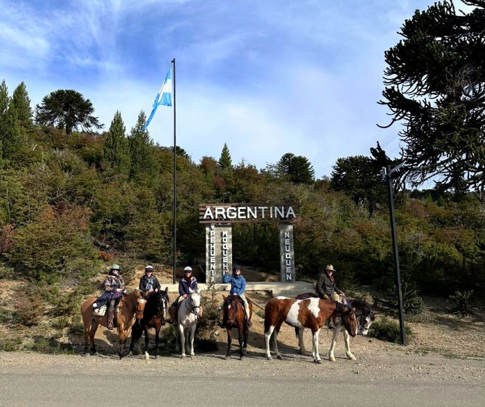 Travers&eacute;e des Andes dans la r&eacute;gion des lacs