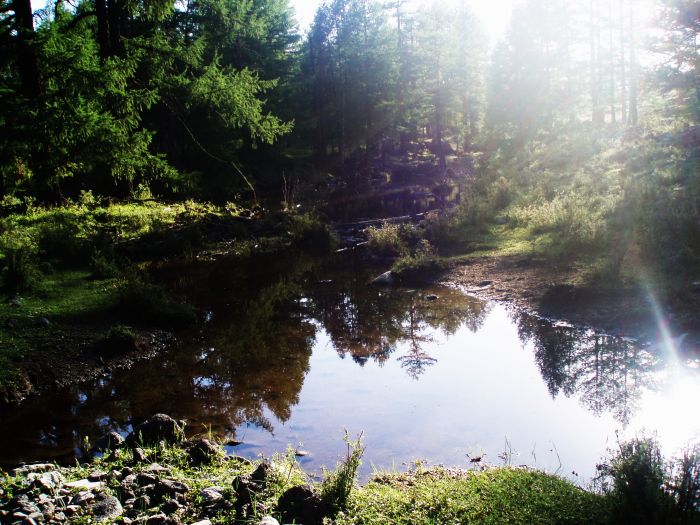 Montagnes et lacs dans le nord