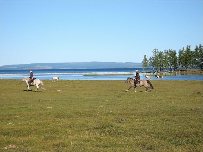Randonnée sur le lac Hovsgol