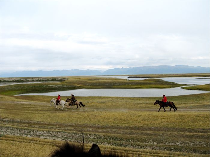 Randonnée sur le lac Hovsgol