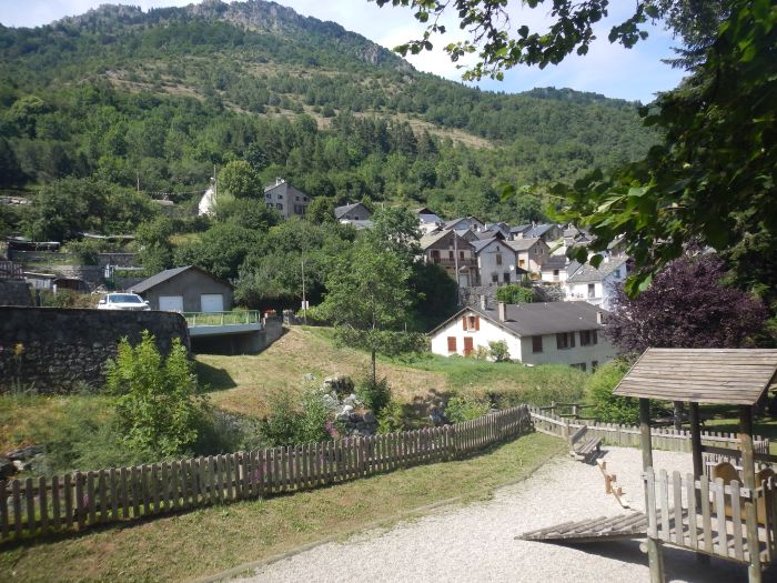 Pyrénées et lacs