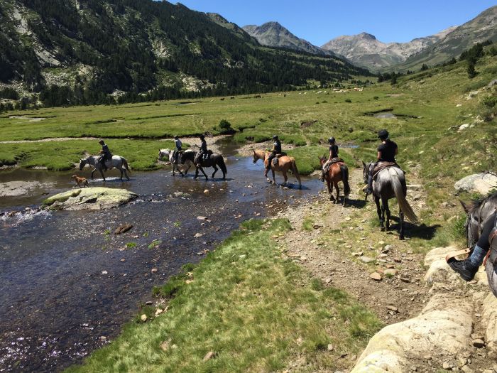Pyrénées et lacs