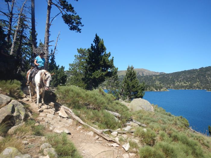 Pyrénées et lacs
