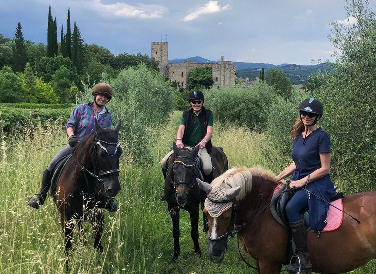 Châteaux du Chianti et promenades à cheval sur le thème du vin