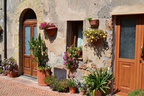 Châteaux et forteresses de Toscane