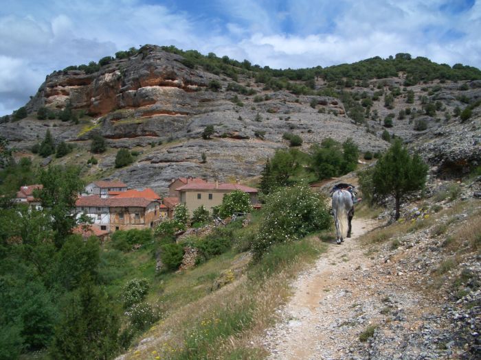 La vallée de Burgo d'Arlanza en Burgos